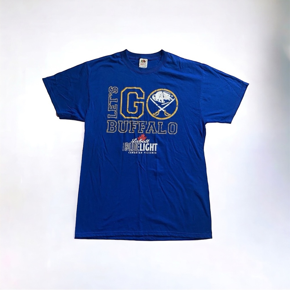BUFFALO SABRES Labatt Blue Light Graphic Tshirt  Sz Medium Throwback Hockey Tee